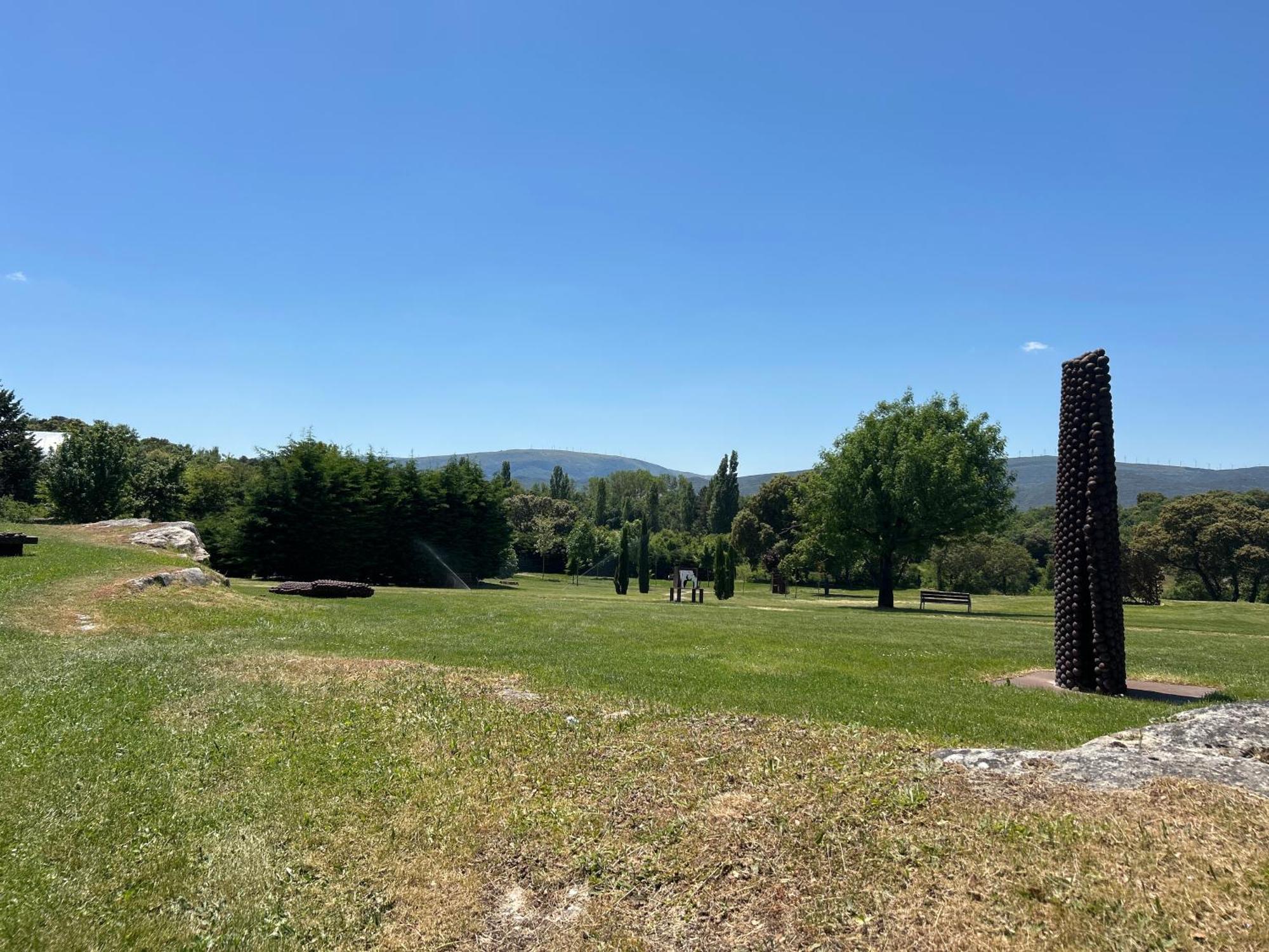 Casa Rural De Un Artista En Plena Naturaleza Piscina Y Parque De Esculturas En Villarcayo Villarcayo de Merindad de Castilla la Vieja Exterior foto